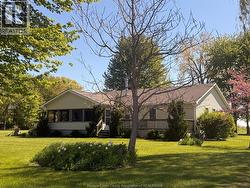 945 WEST SHORE ROAD Pelee Island, ON N0R 1M0