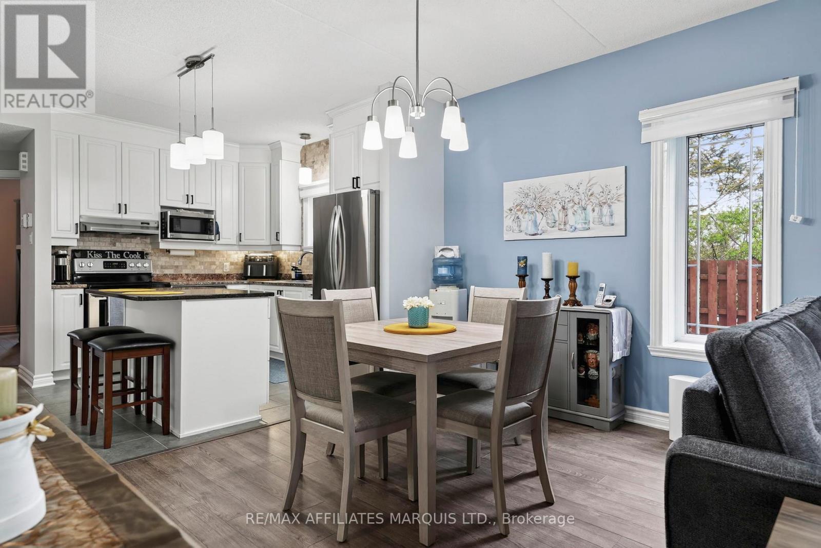 101 - 222 First Street E, Cornwall, ON - Indoor Photo Showing Dining Room
