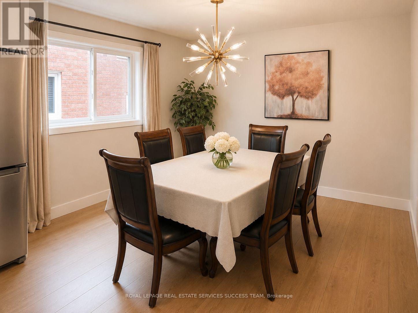 2360 Credit Valley Road, Mississauga, ON - Indoor Photo Showing Dining Room