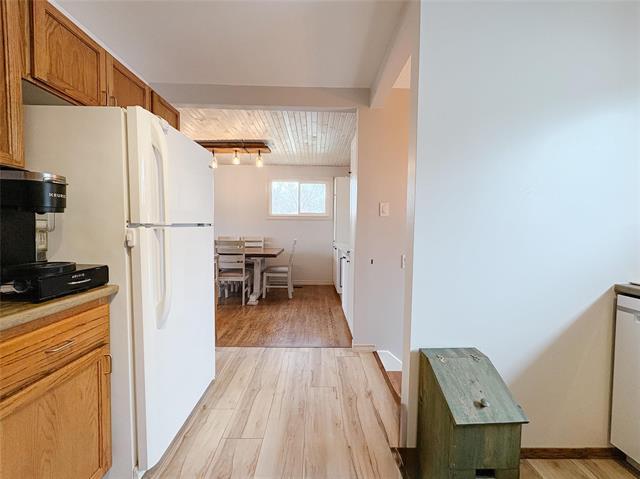 136 Newman Ave, Winnipeg, MB