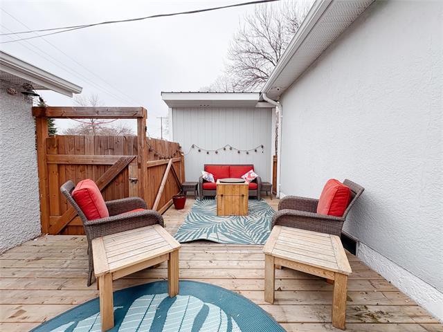 136 Newman Ave, Winnipeg, MB