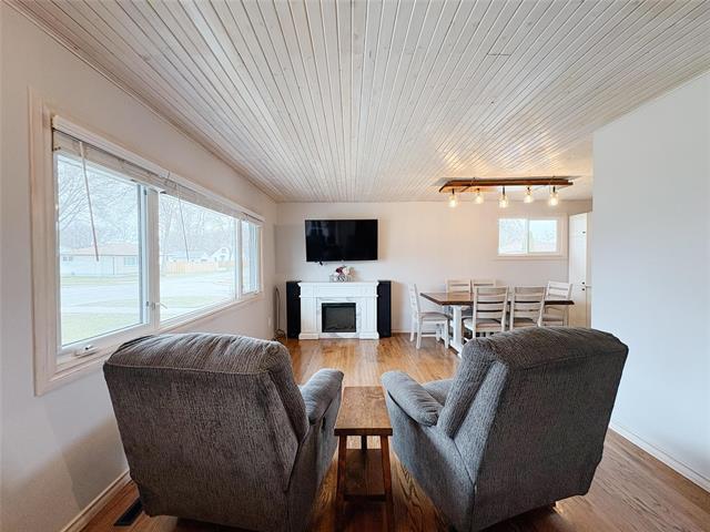 136 Newman Ave, Winnipeg, MB