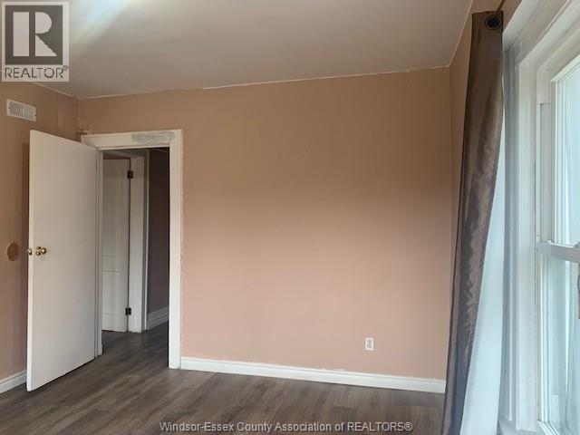 1006 Windsor Avenue Unit# 2, Windsor, ON - Indoor Photo Showing Other Room