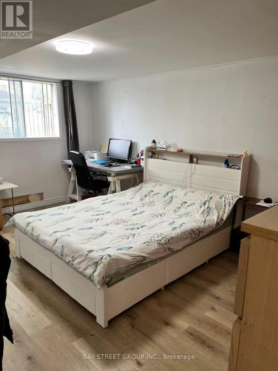 116 Apache Trail, Toronto, ON - Indoor Photo Showing Bedroom