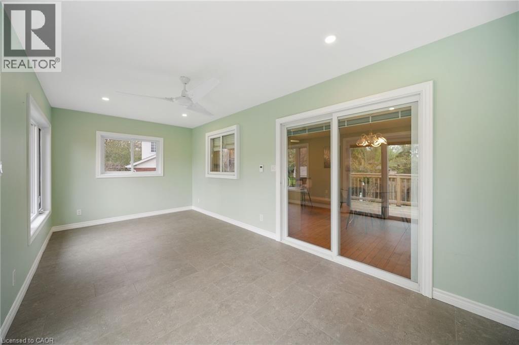 16 Macpherson Drive, Paris, ON - Indoor Photo Showing Other Room