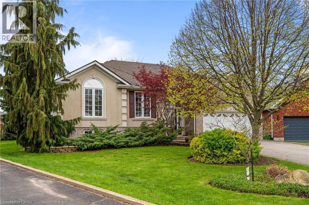 16 Macpherson Drive, Paris, ON - Outdoor