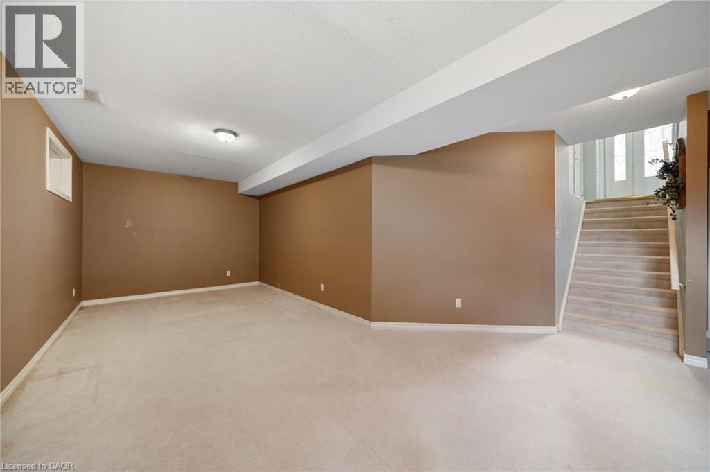 16 Macpherson Drive, Paris, ON - Indoor