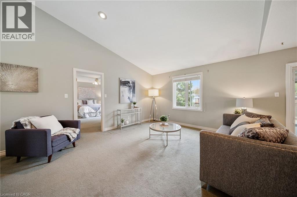 16 Macpherson Drive, Paris, ON - Indoor Photo Showing Other Room