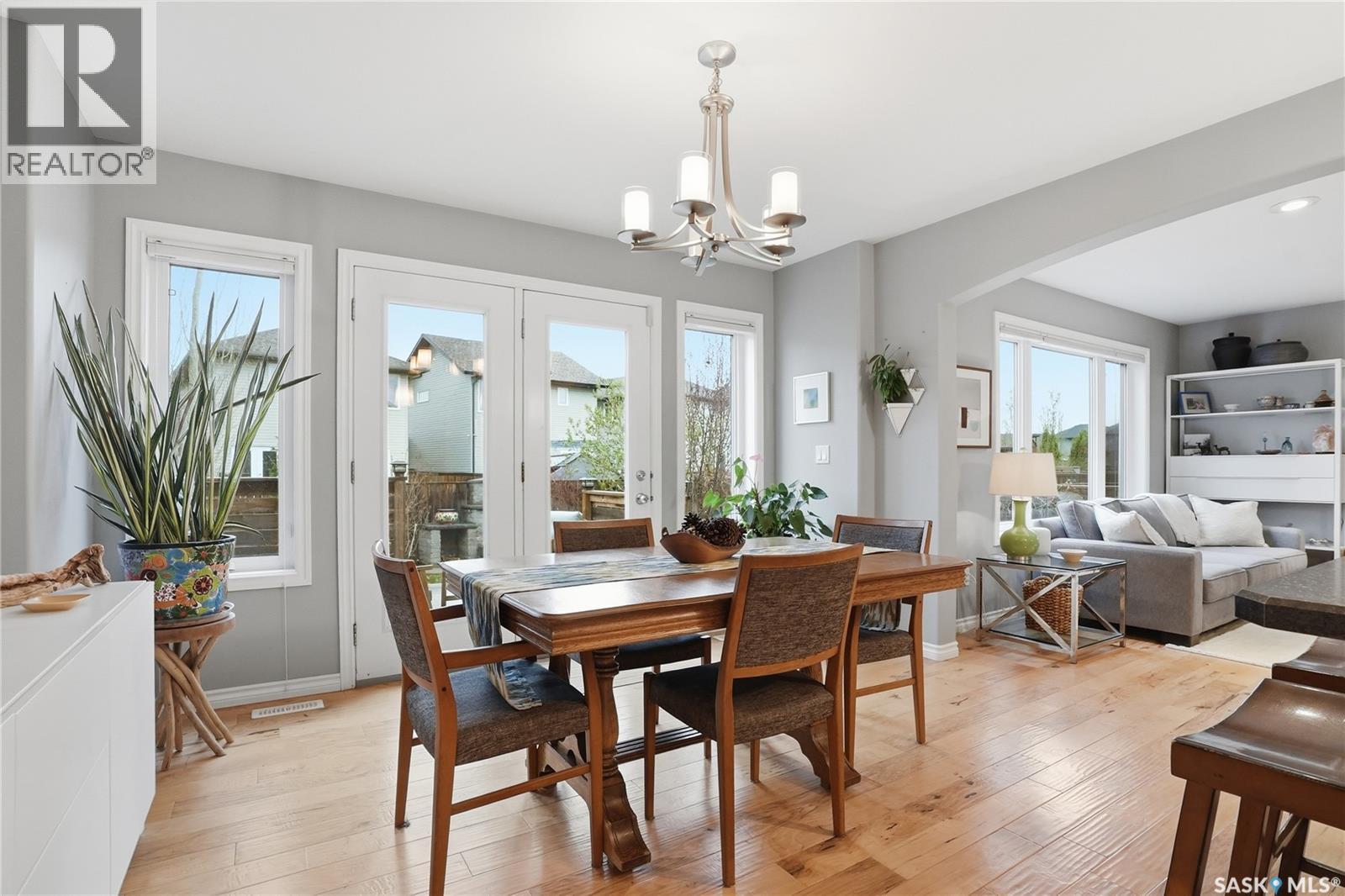 215 Whalley Crescent, Saskatoon, SK - Indoor Photo Showing Dining Room