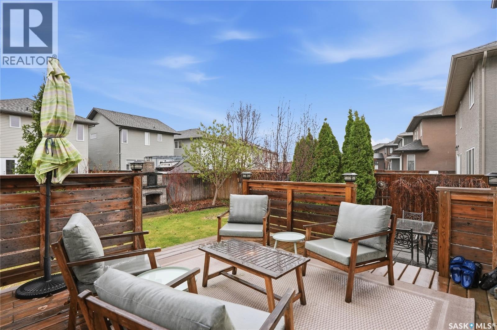 215 Whalley Crescent, Saskatoon, SK - Outdoor With Deck Patio Veranda With Exterior