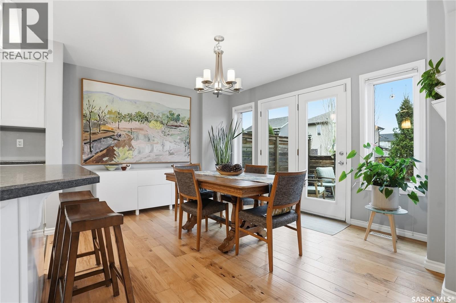 215 Whalley Crescent, Saskatoon, SK - Indoor Photo Showing Dining Room