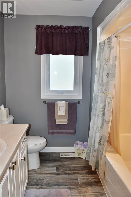 5600 Blackwell Sideroad Unit# 410, Sarnia, ON - Indoor Photo Showing Bathroom