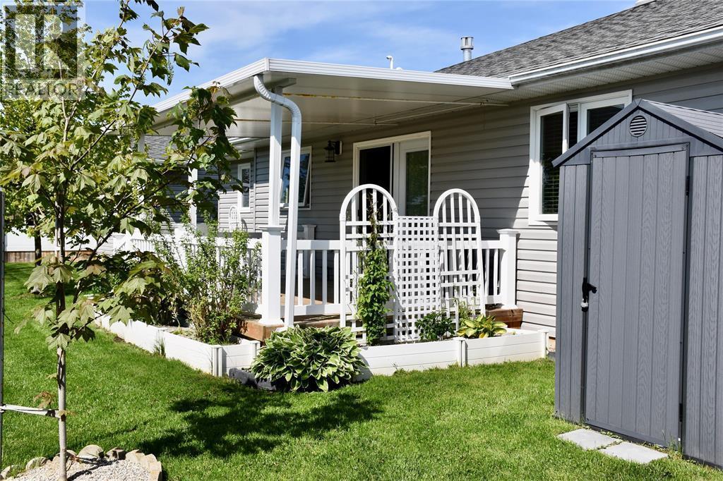 5600 Blackwell Sideroad Unit# 410, Sarnia, ON - Outdoor