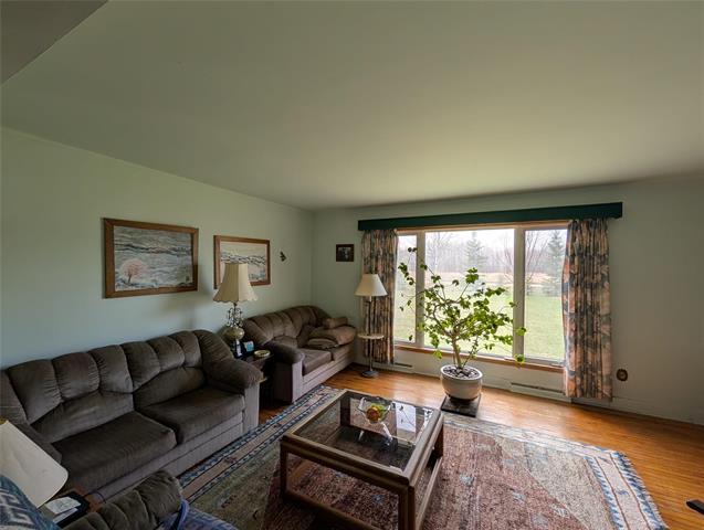 97131 Stoneypoint Rd, Beaconia, MB