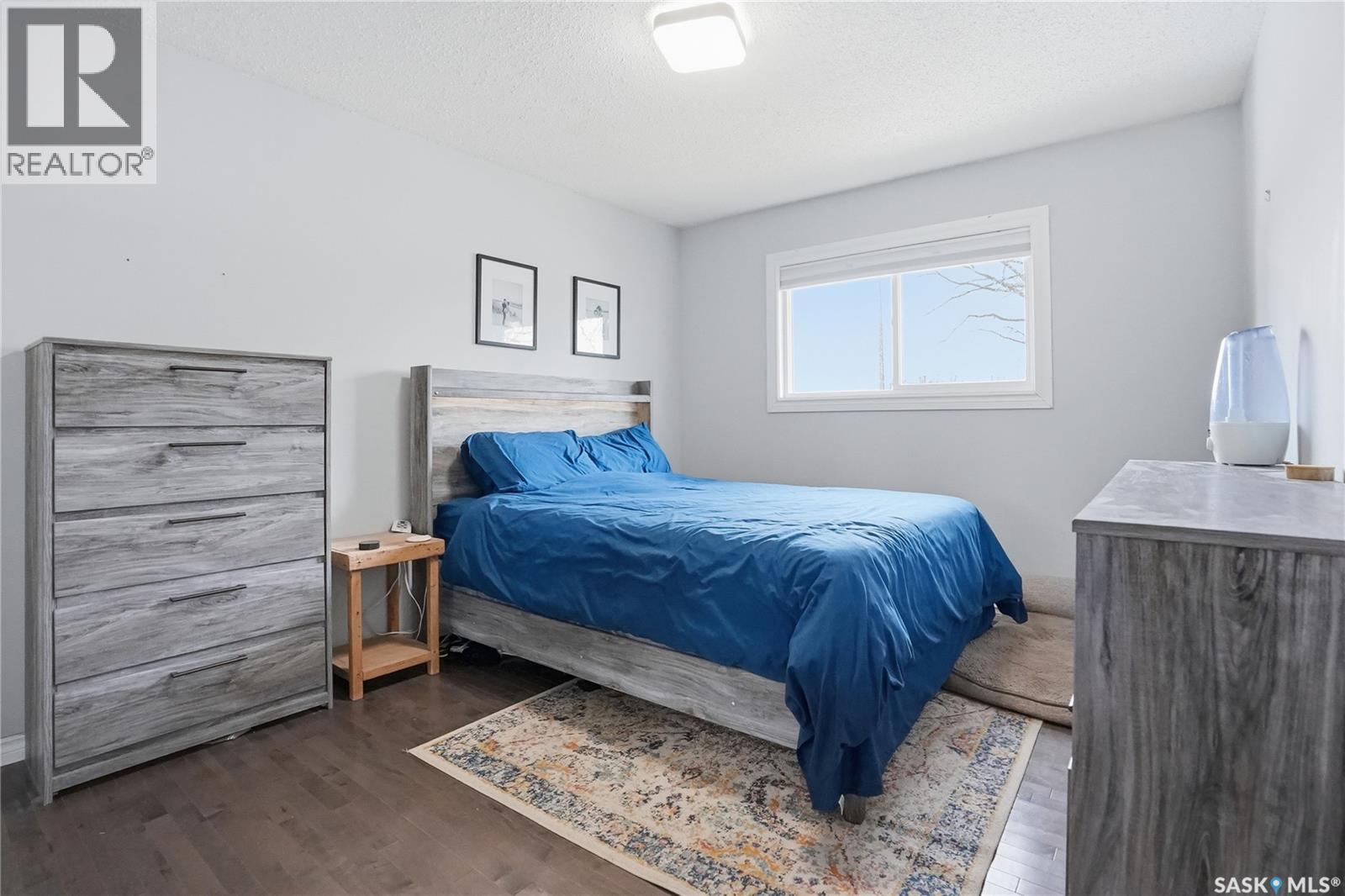 1210 K Avenue N, Saskatoon, SK - Indoor Photo Showing Bedroom