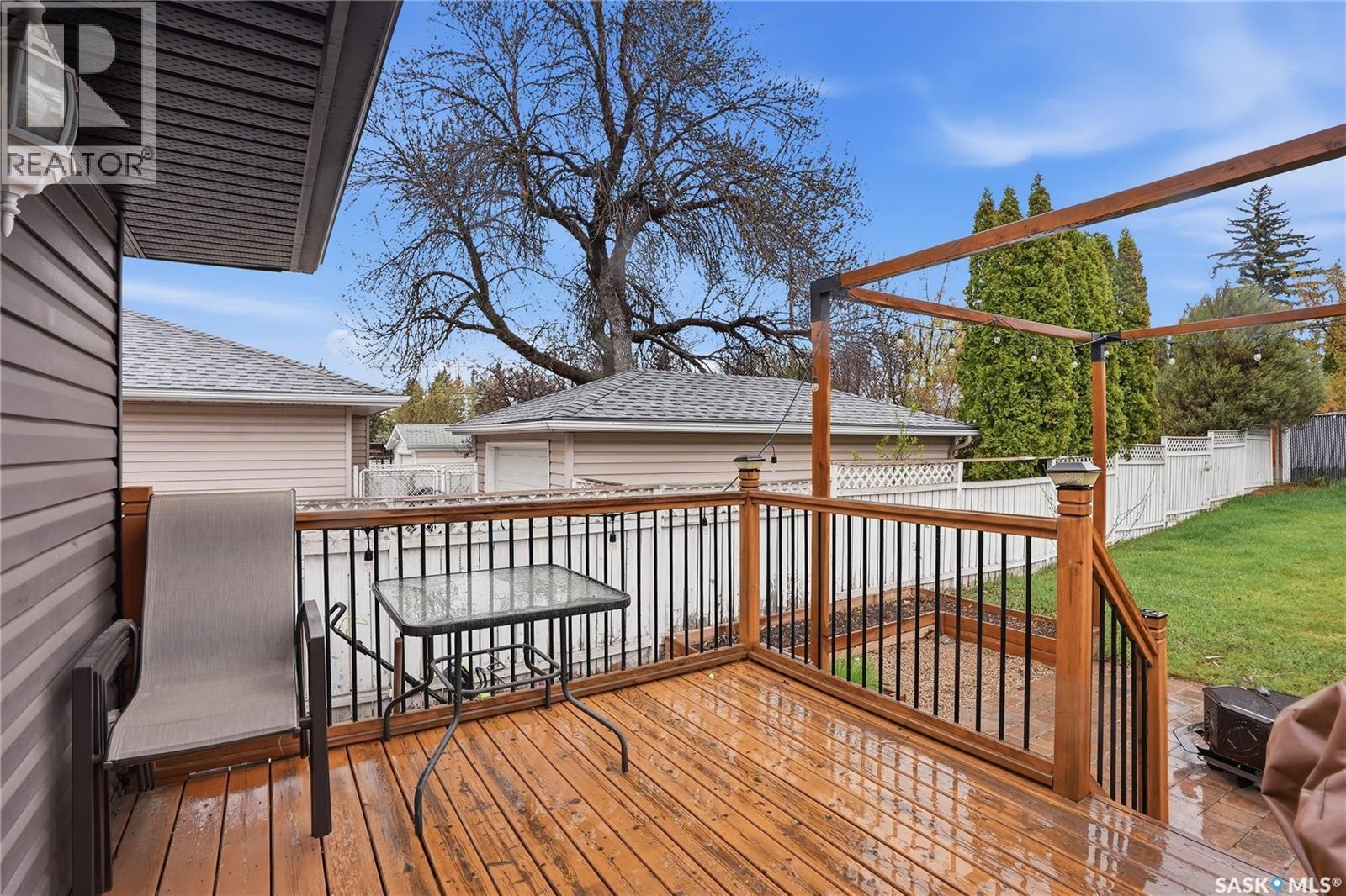 1210 K Avenue N, Saskatoon, SK - Outdoor With Deck Patio Veranda With Exterior