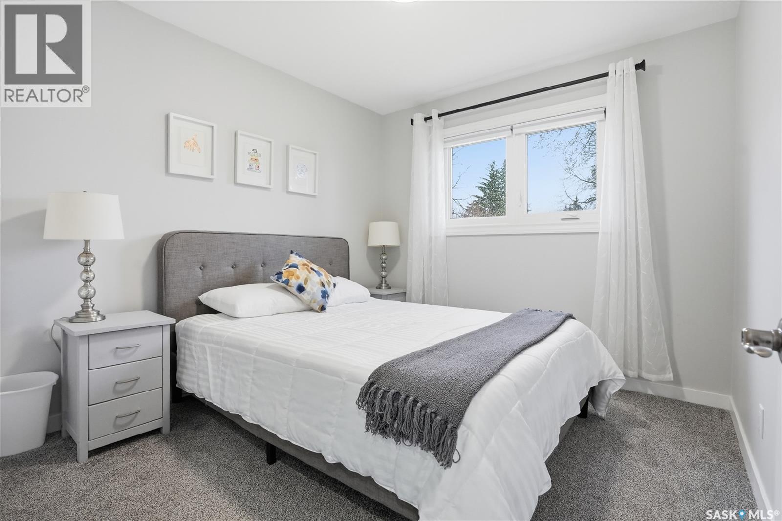 1646 East Heights, Saskatoon, SK - Indoor Photo Showing Bedroom