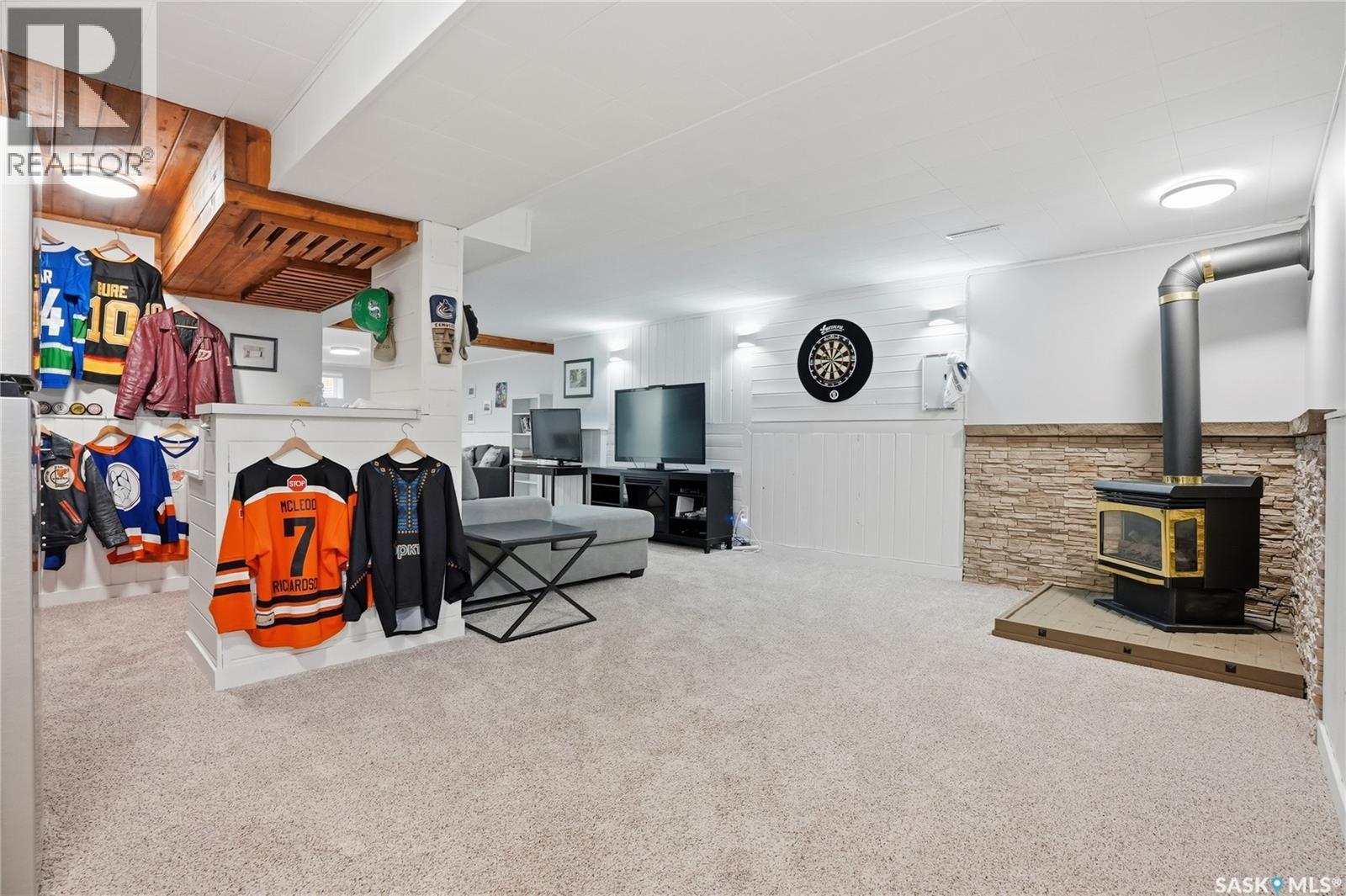 1646 East Heights, Saskatoon, SK - Indoor