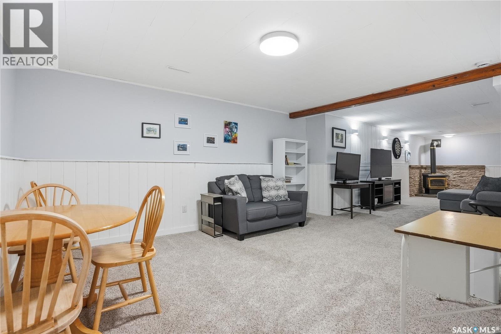1646 East Heights, Saskatoon, SK - Indoor