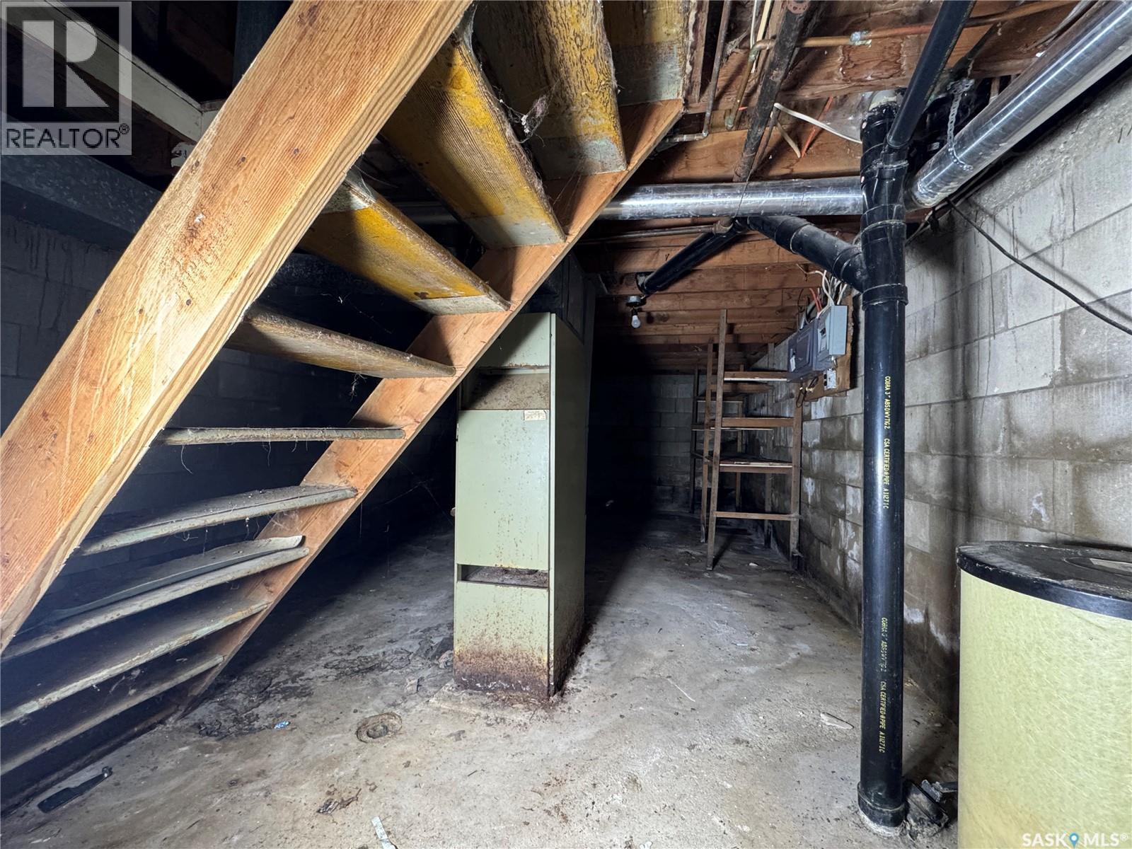 208 Irvine Street, Cut Knife, SK - Indoor