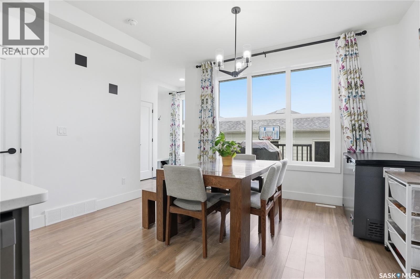 187 Rosewood Boulevard E, Saskatoon, SK - Indoor Photo Showing Dining Room