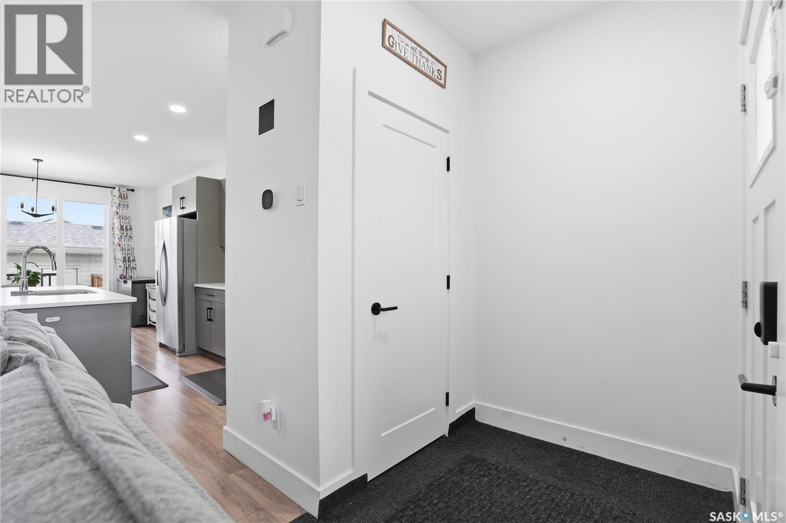 187 Rosewood Boulevard E, Saskatoon, SK - Indoor
