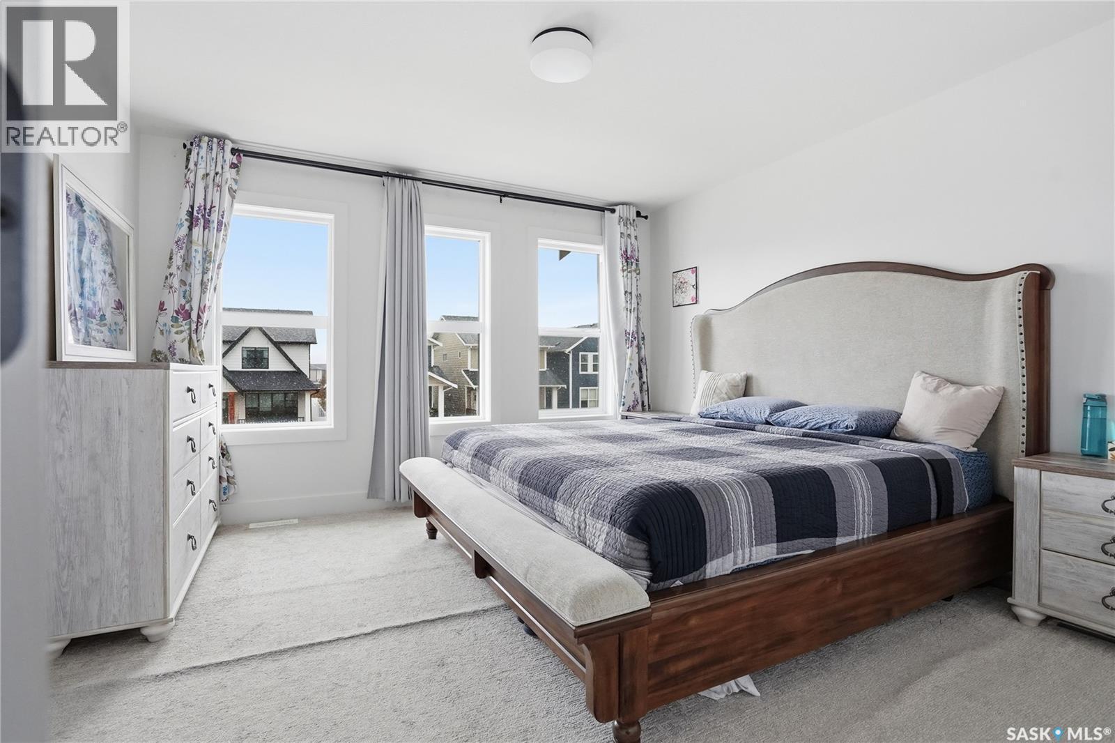 187 Rosewood Boulevard E, Saskatoon, SK - Indoor Photo Showing Bedroom