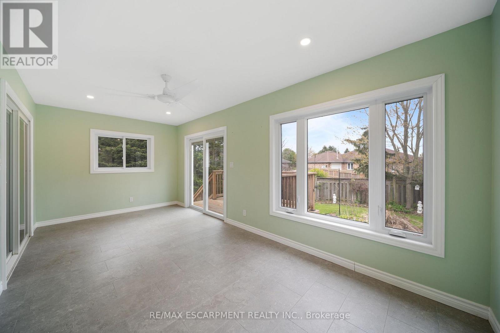 16 Macpherson Drive, Brant, ON - Indoor Photo Showing Other Room
