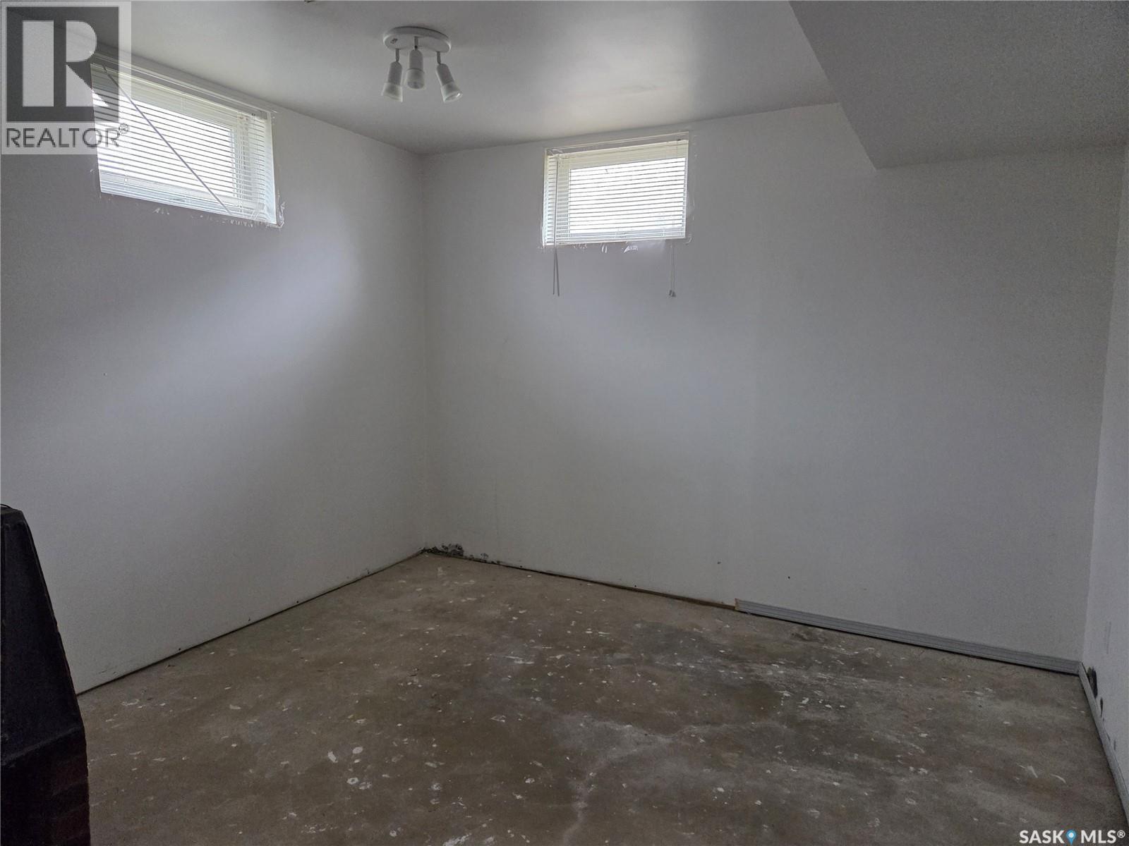 249 Sixth Street Ne, Wadena, SK - Indoor