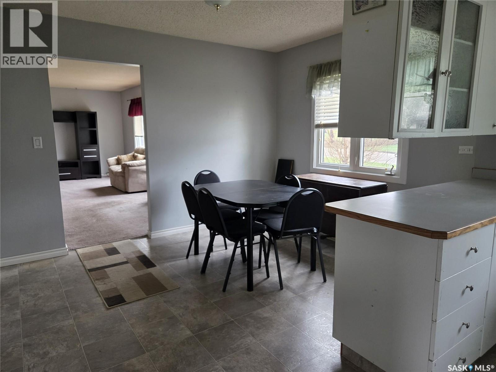 249 Sixth Street Ne, Wadena, SK - Indoor Photo Showing Dining Room