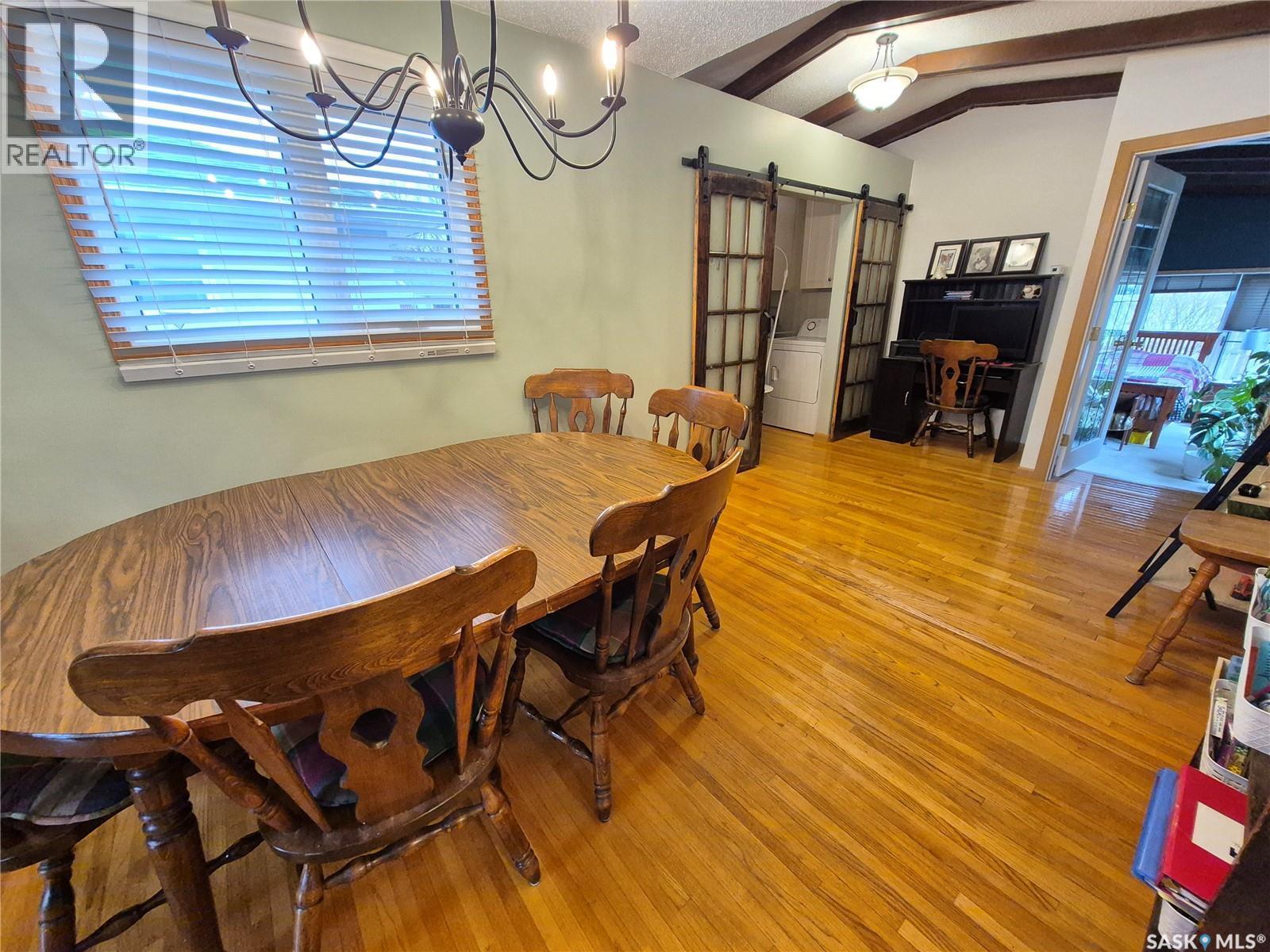 451 Woodlawn Crescent, Weyburn, SK - Indoor Photo Showing Dining Room