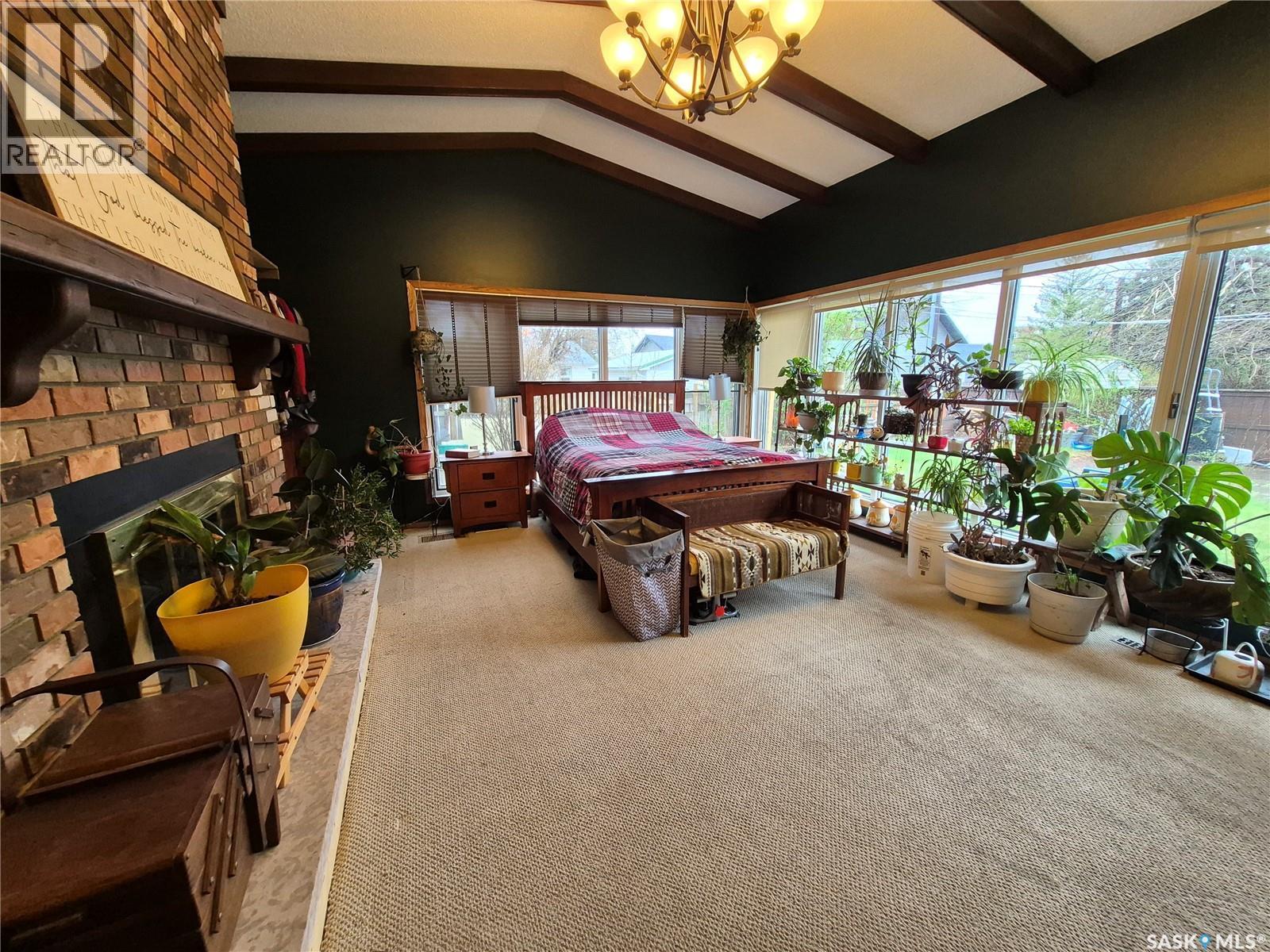 451 Woodlawn Crescent, Weyburn, SK - Indoor Photo Showing Other Room