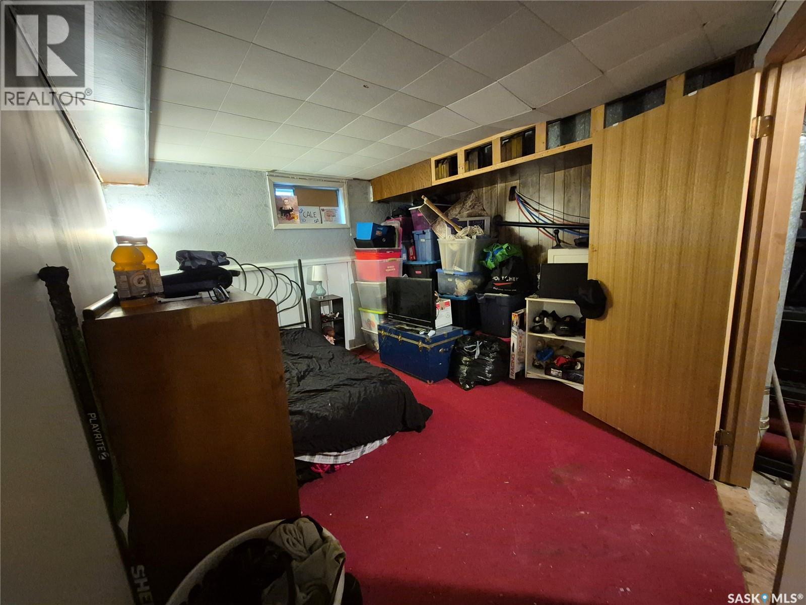 451 Woodlawn Crescent, Weyburn, SK - Indoor Photo Showing Other Room