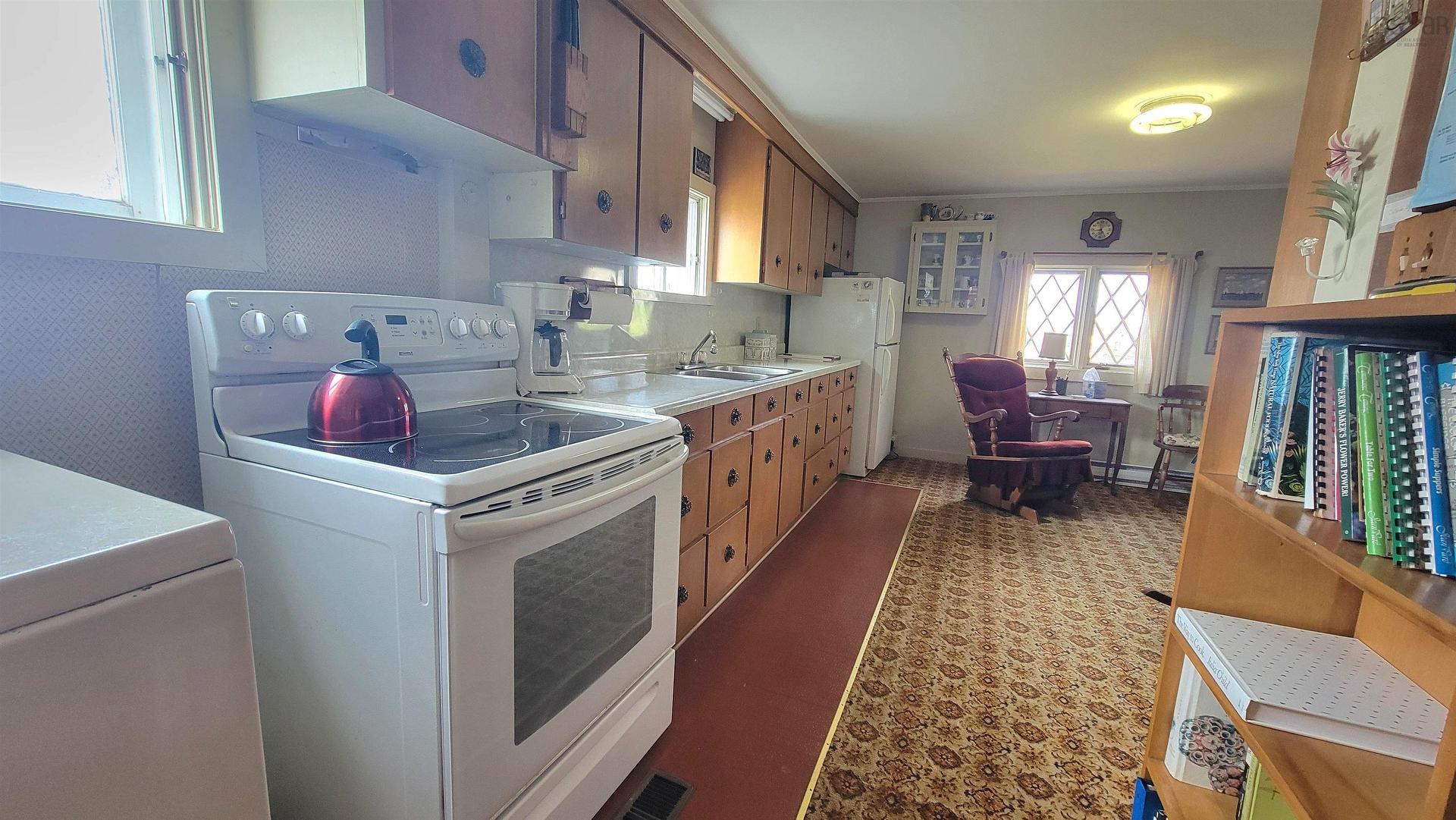 8137 Highway 1, Meteghan, NS