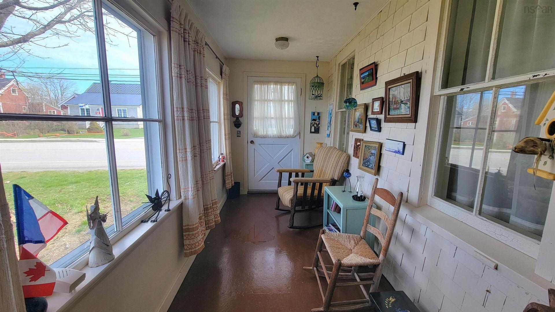 8137 Highway 1, Meteghan, NS