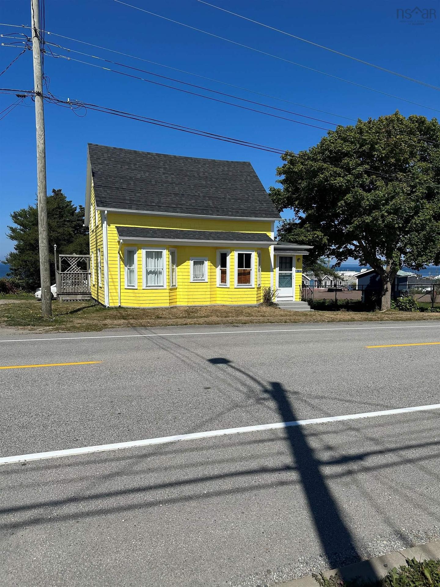8137 Highway 1, Meteghan, NS