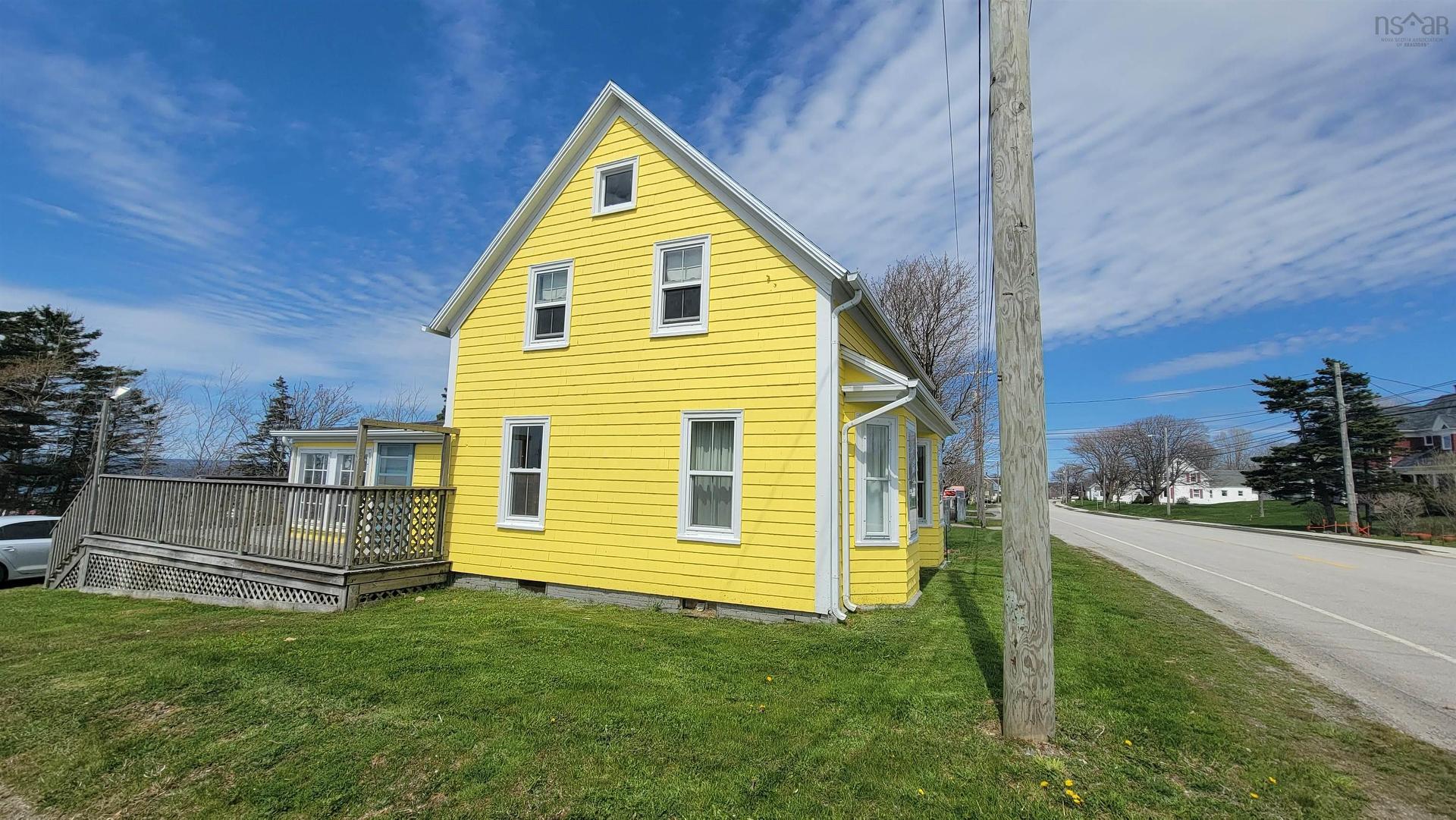 8137 Highway 1, Meteghan, NS