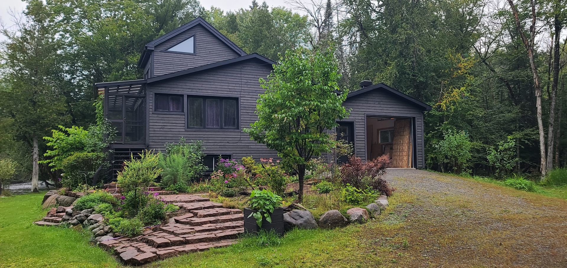 Front of Structure - 8 Ch. Parker, Harrington, QC - Outdoor
