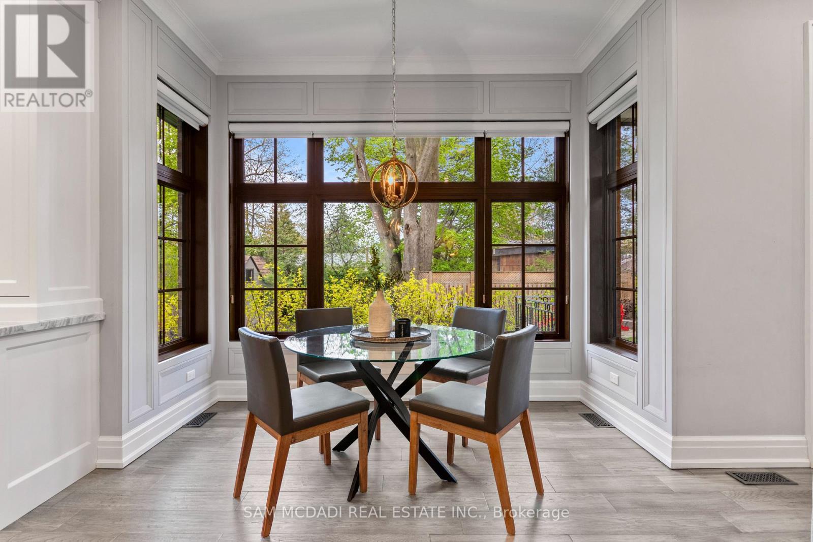 1134 Welwyn Drive, Mississauga, ON - Indoor Photo Showing Dining Room