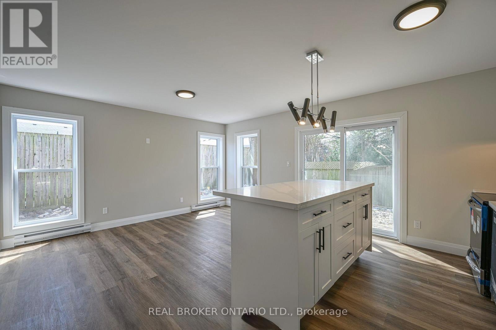 685 Frederick Street, Kitchener, ON - Indoor
