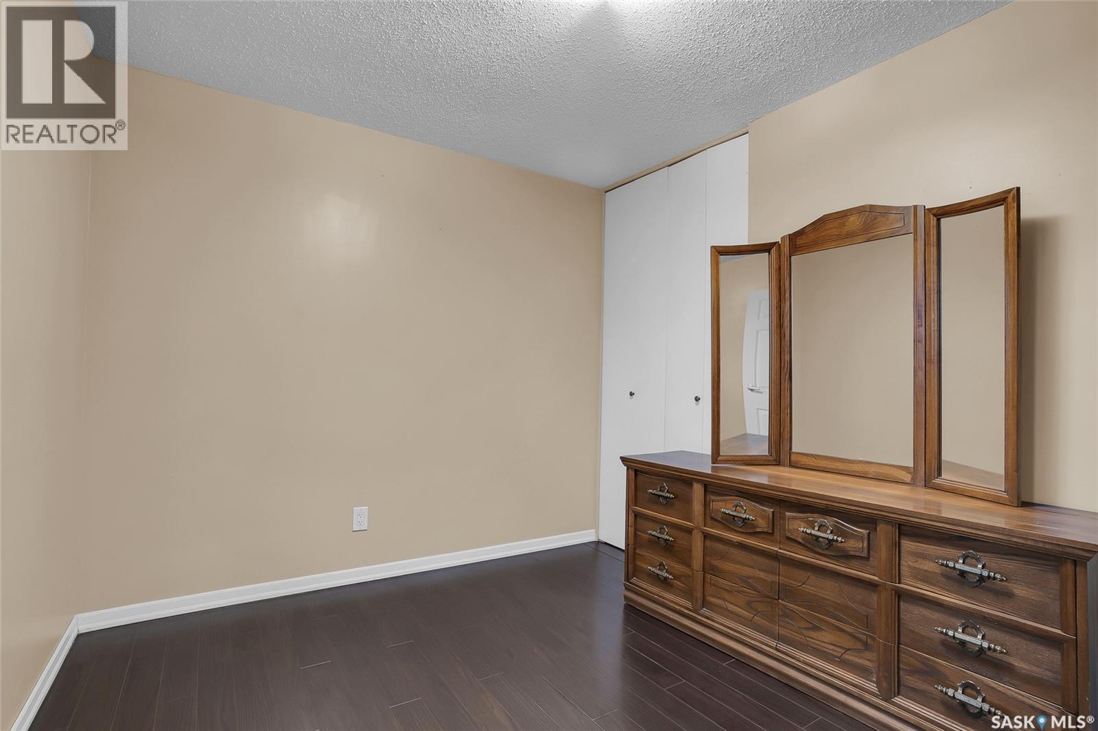 606 Wardlow Road, Saskatoon, SK - Indoor Photo Showing Other Room