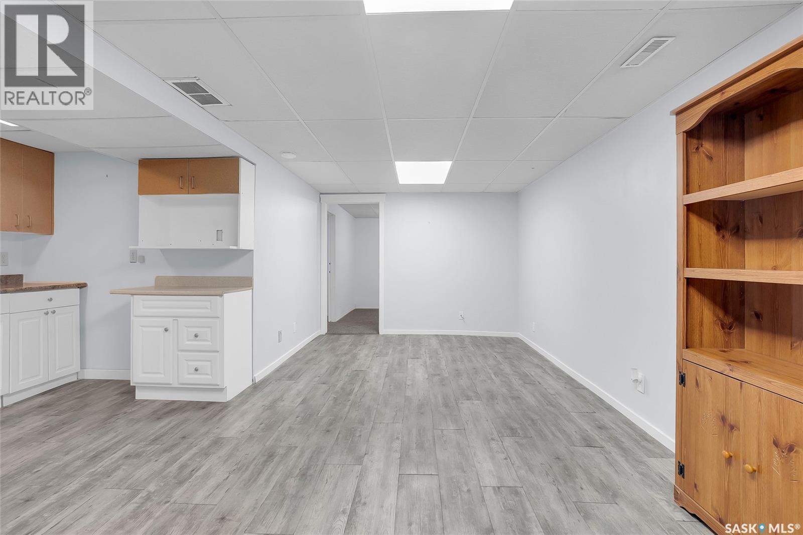 606 Wardlow Road, Saskatoon, SK - Indoor