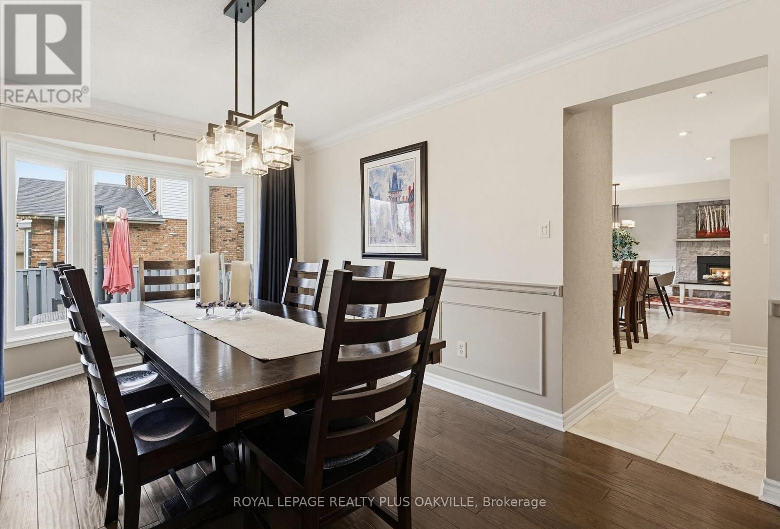 Dning room - 67 Honeysuckle Crescent, Hamilton, ON - Indoor Photo Showing Dining Room