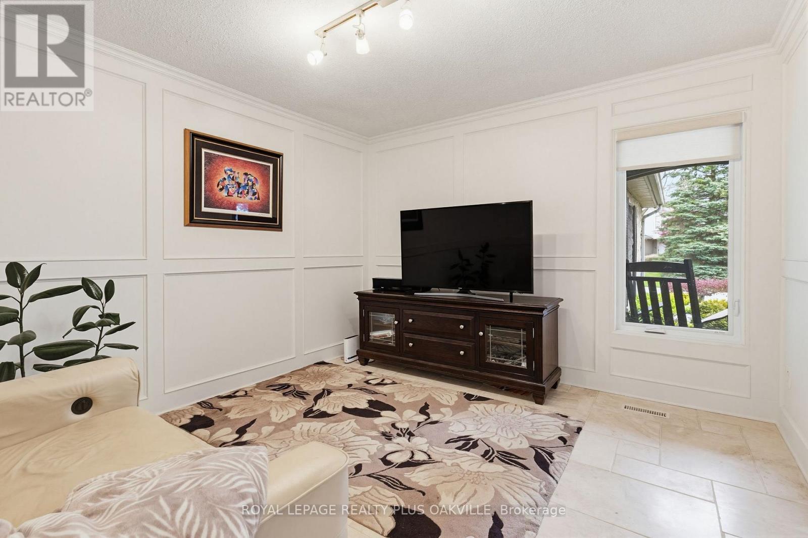 Office or den - 67 Honeysuckle Crescent, Hamilton, ON - Indoor Photo Showing Bedroom