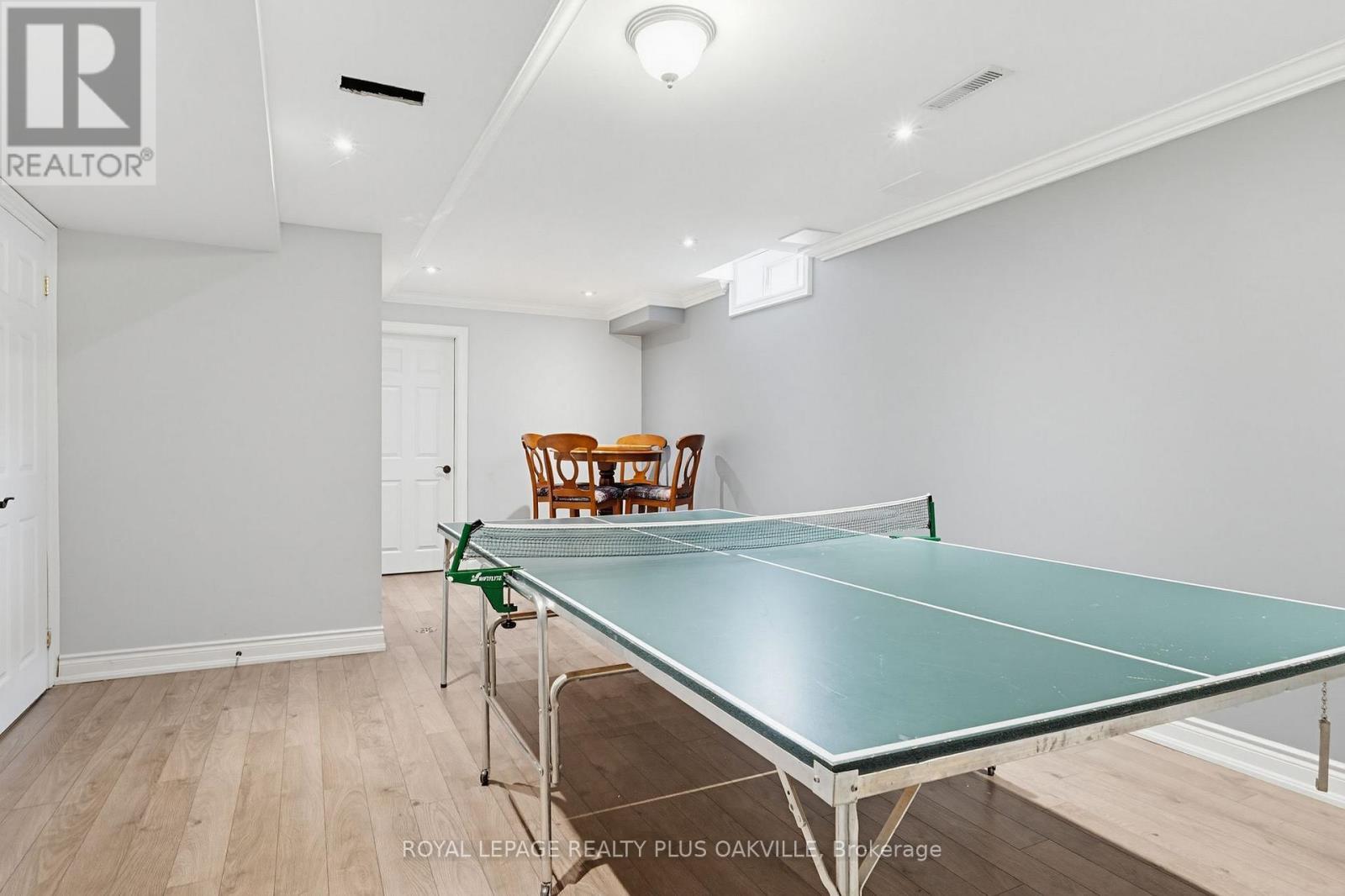 Lower level games room - 67 Honeysuckle Crescent, Hamilton, ON - Indoor Photo Showing Other Room