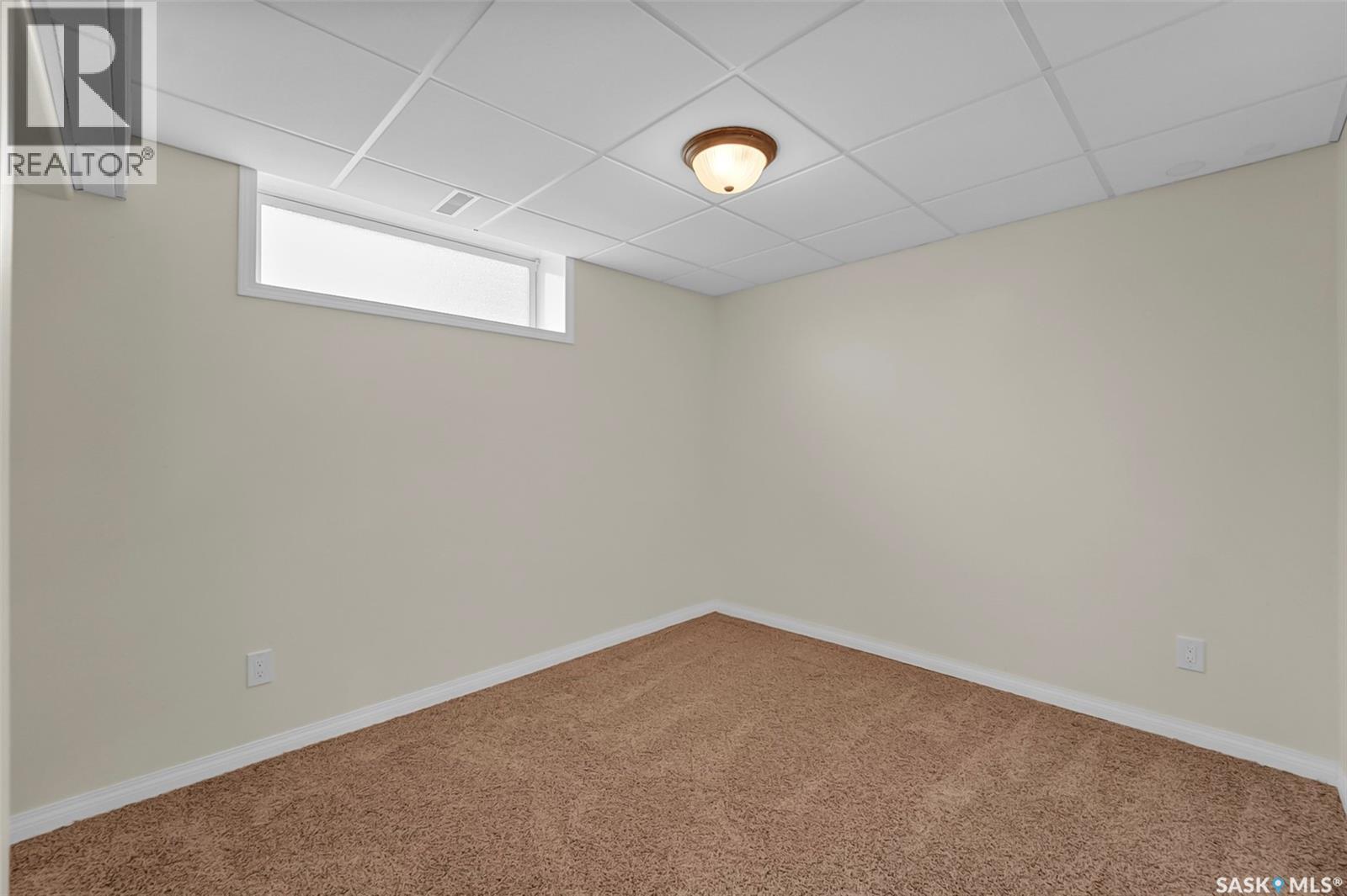 735 Fairbrother Avenue, Saskatoon, SK - Indoor Photo Showing Other Room