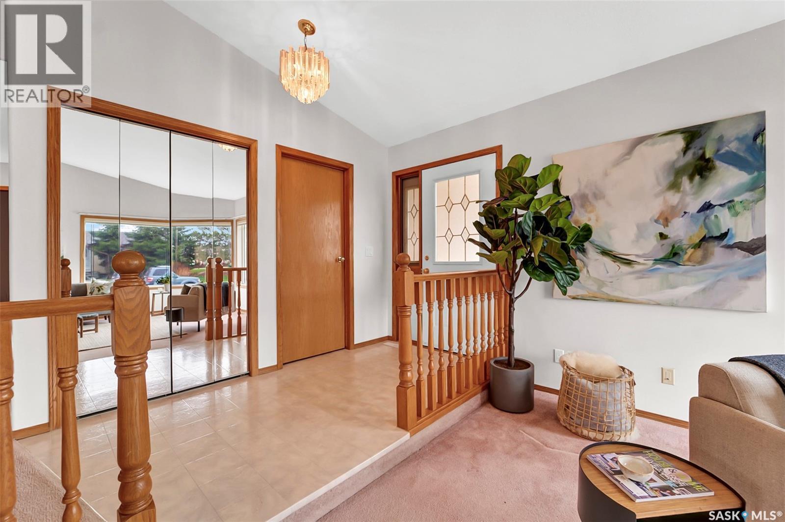 735 Fairbrother Avenue, Saskatoon, SK - Indoor Photo Showing Other Room