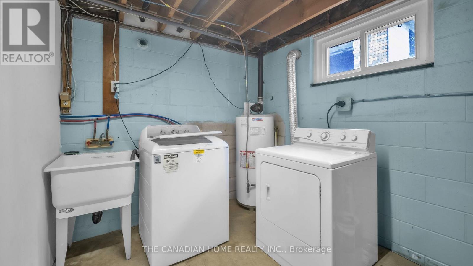 196 Tuxedo Avenue, Hamilton, ON - Indoor Photo Showing Laundry Room