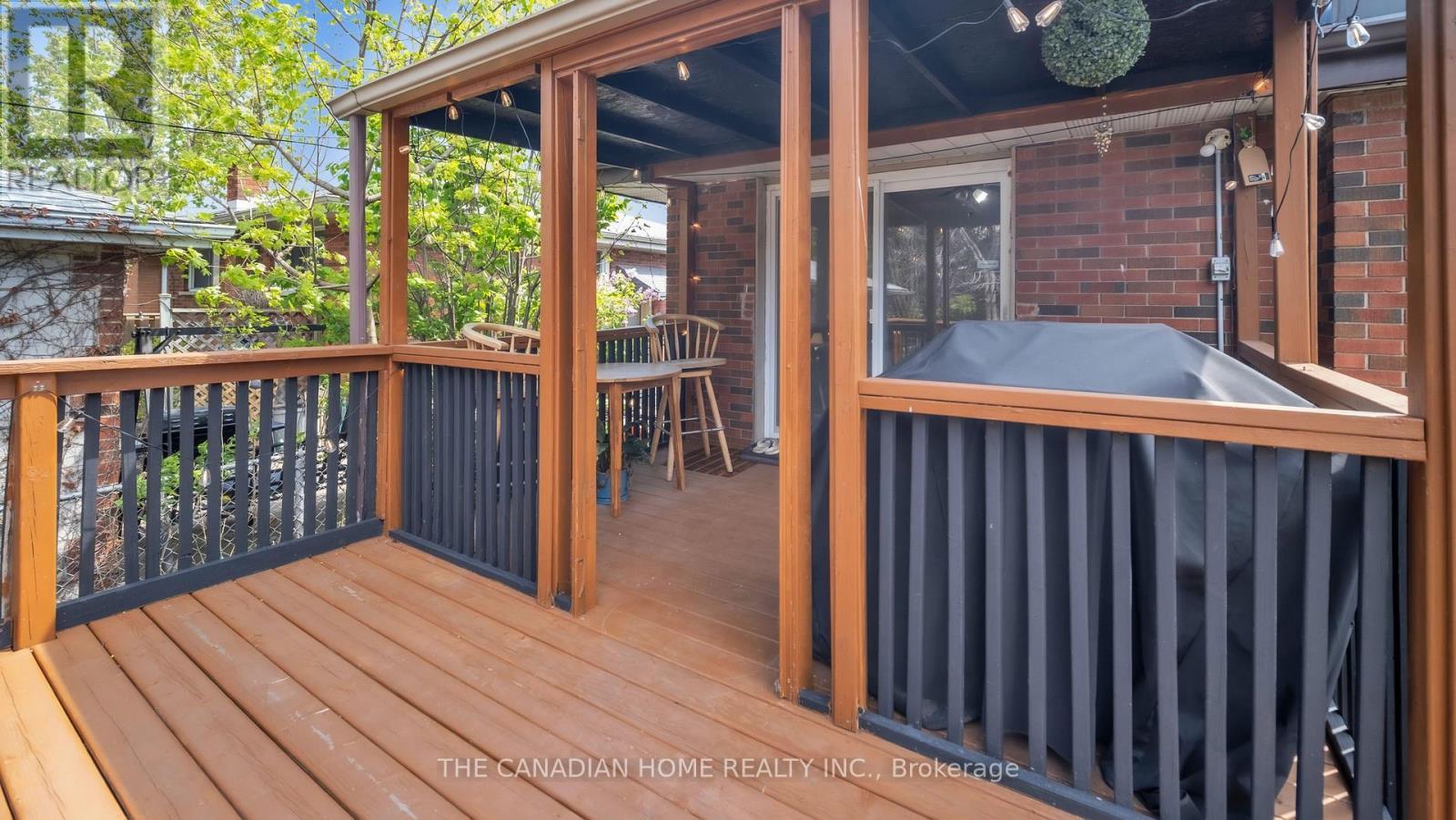 196 Tuxedo Avenue, Hamilton, ON - Outdoor With Deck Patio Veranda With Exterior