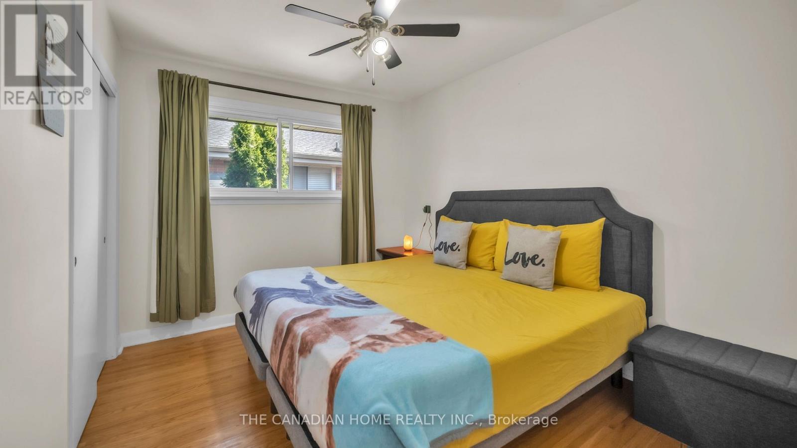 196 Tuxedo Avenue, Hamilton, ON - Indoor Photo Showing Bedroom